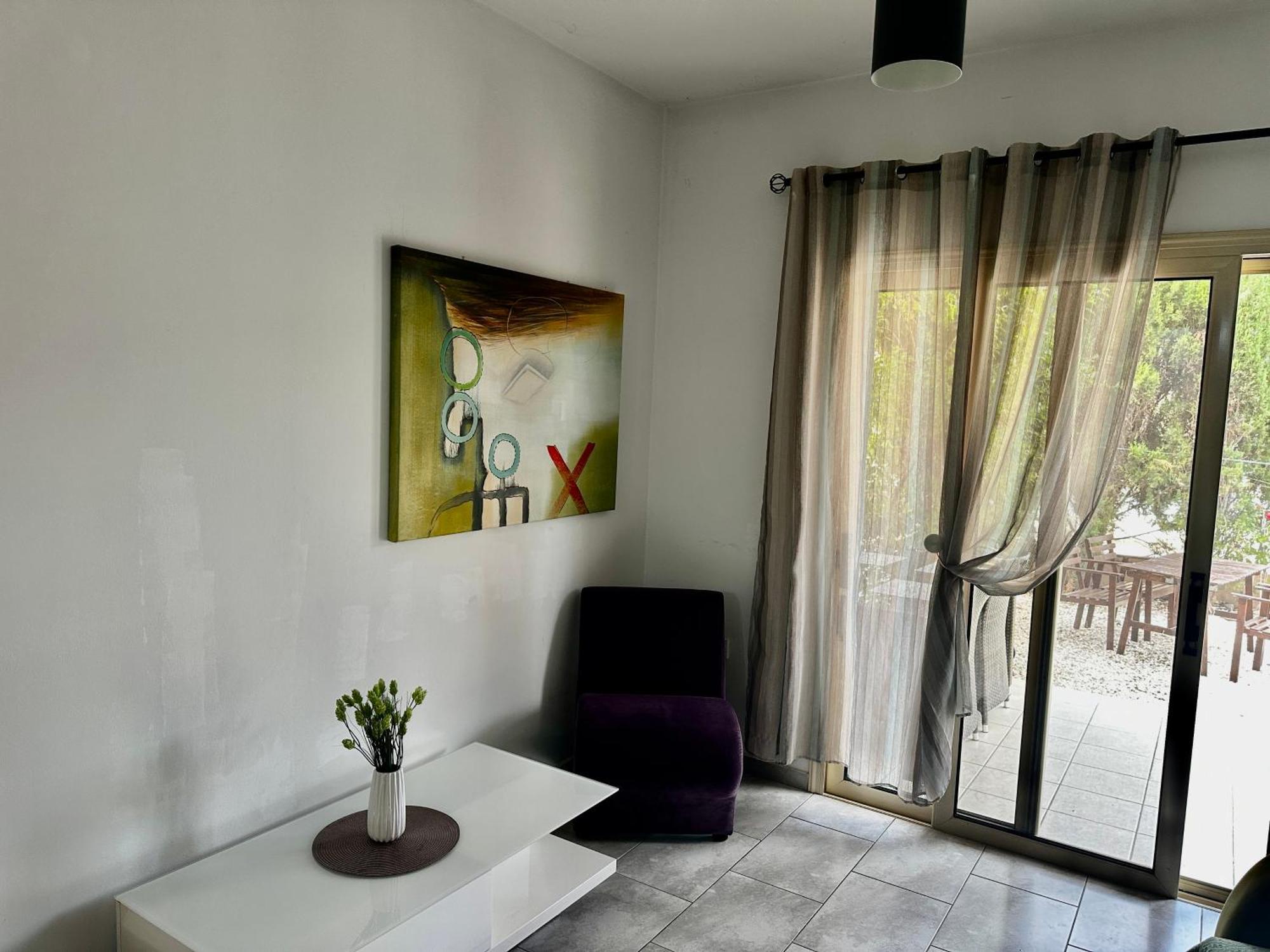 Beautiful Apartment Near The Sea And A Large Private Garden Paphos Exterior foto